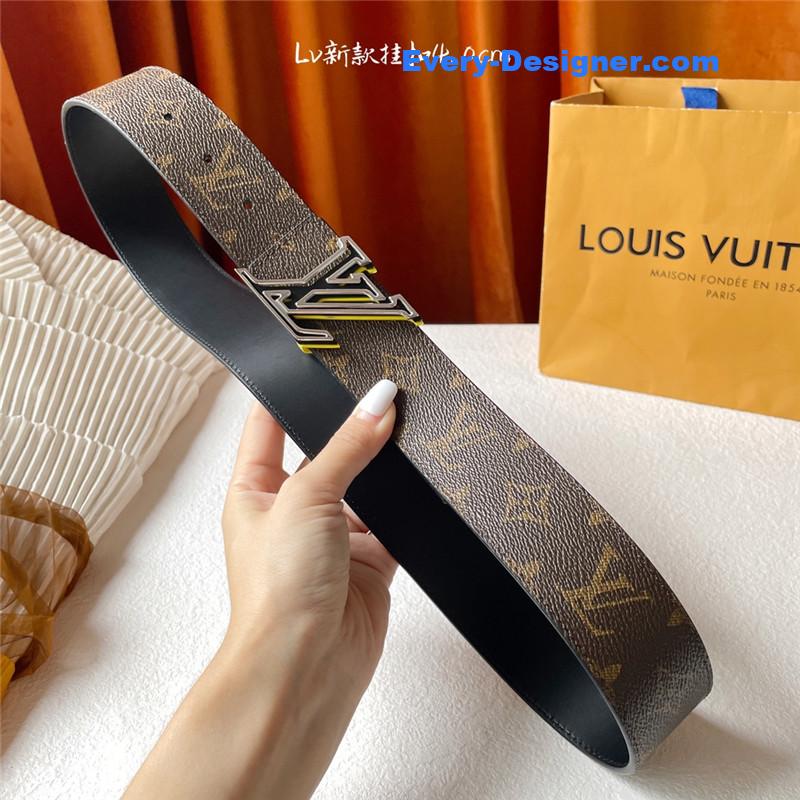 l0vis Vvtt0n lv classic print with black plain bottom belt