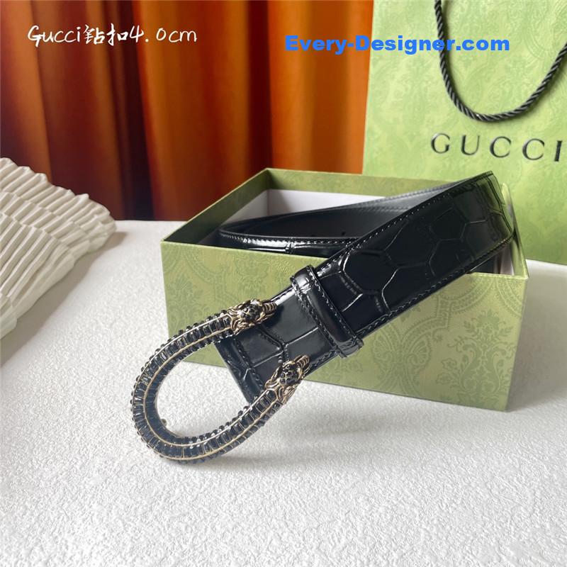 Gvc*1 crocodile calfskin