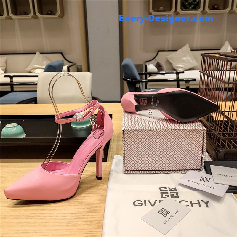 Givenchy classic lock metal buckle pumps