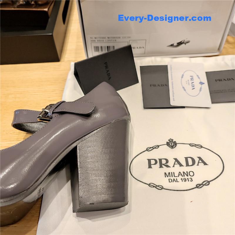 Pra*a wedge shoes