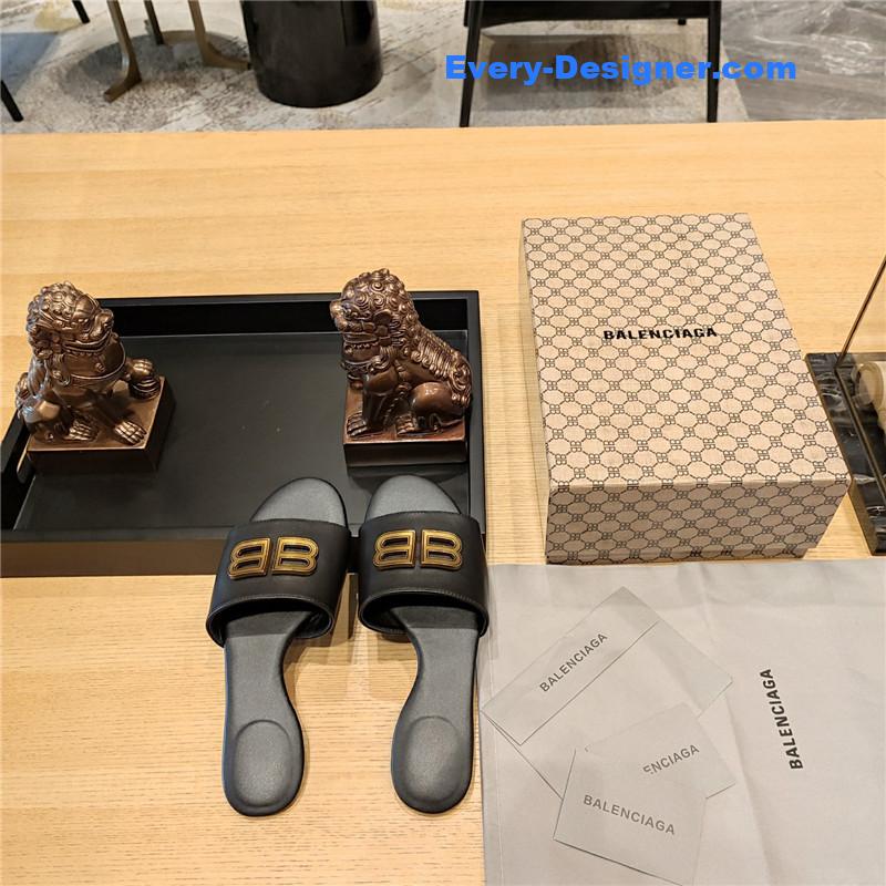 Ba1en*iaga flat heel round toe slide side slides