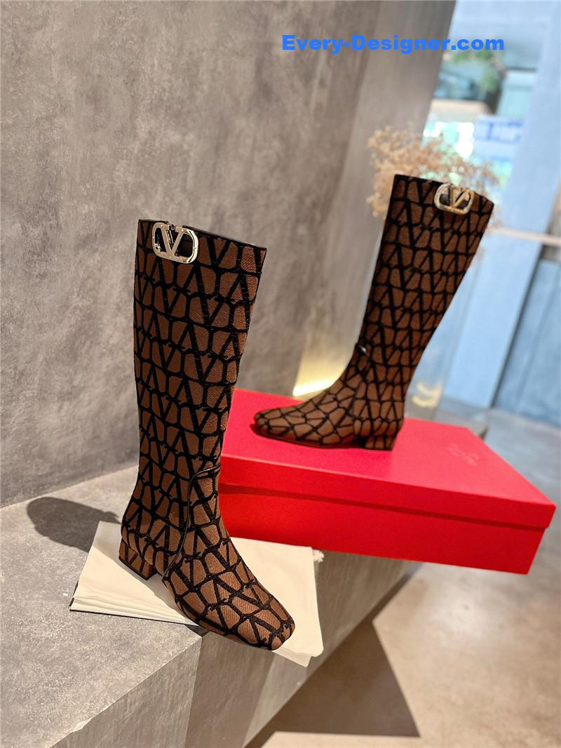 valentino leather outsole mid boots