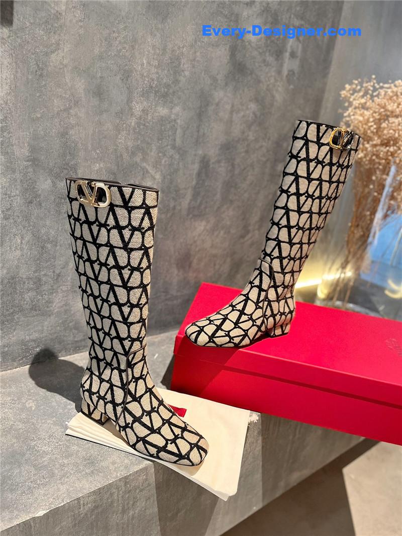 valentino leather outsole mid boots