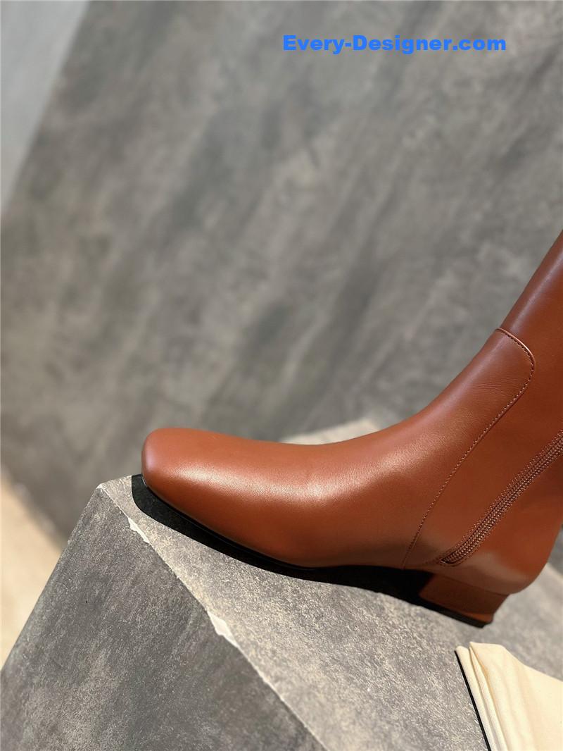 Va1e*ntin0 leather outsole mid boots