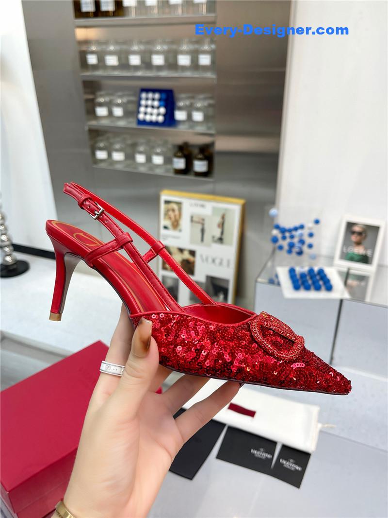 Va1e*ntin0 classic sandals in sequined version with v buckle