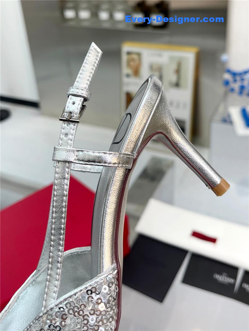 Va1e*ntin0 classic sandals in sequined version with v buckle