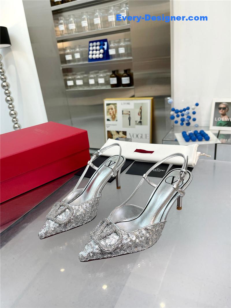 Va1e*ntin0 classic sandals in sequined version with v buckle