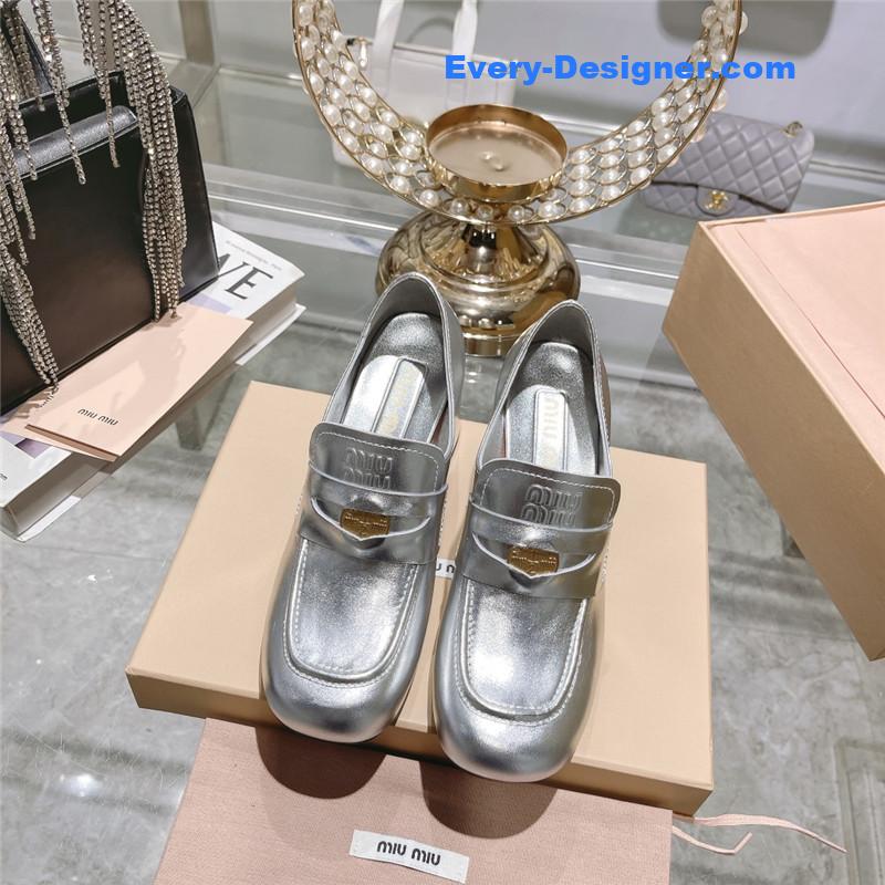 M1um1u gold coin loafer patent leather high heels