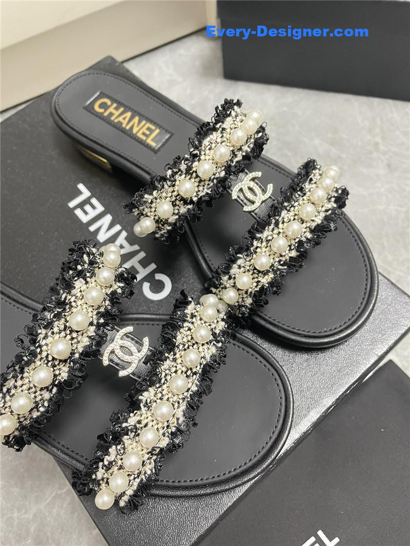 CC new pearl buckle slippers