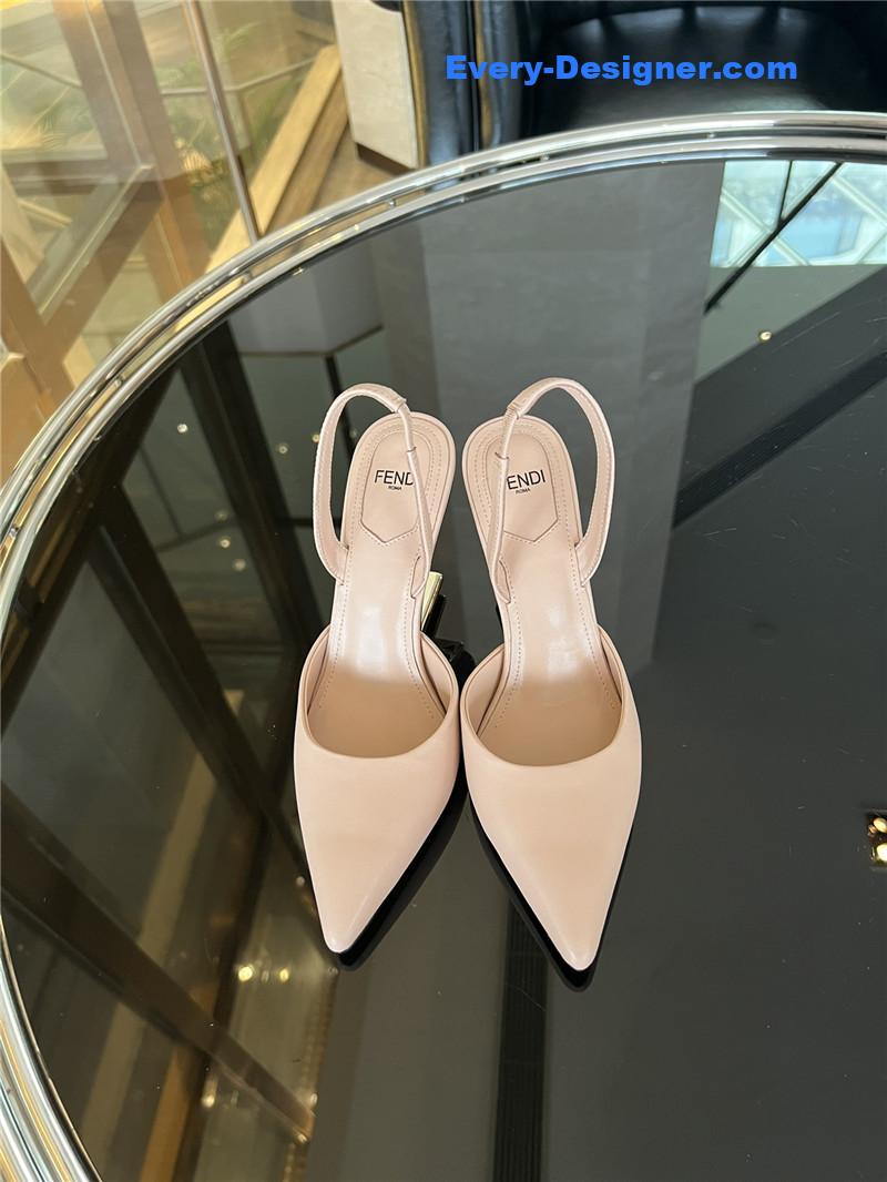 F**di f-shaped three-dimensional heel pumps