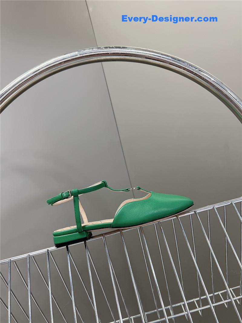 Gvc*1 double g hardware buckle embellished sandals