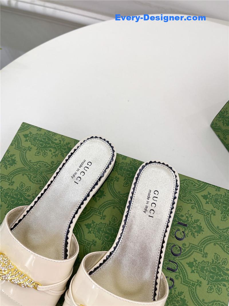 Gvc*1 new metal snake head slippers