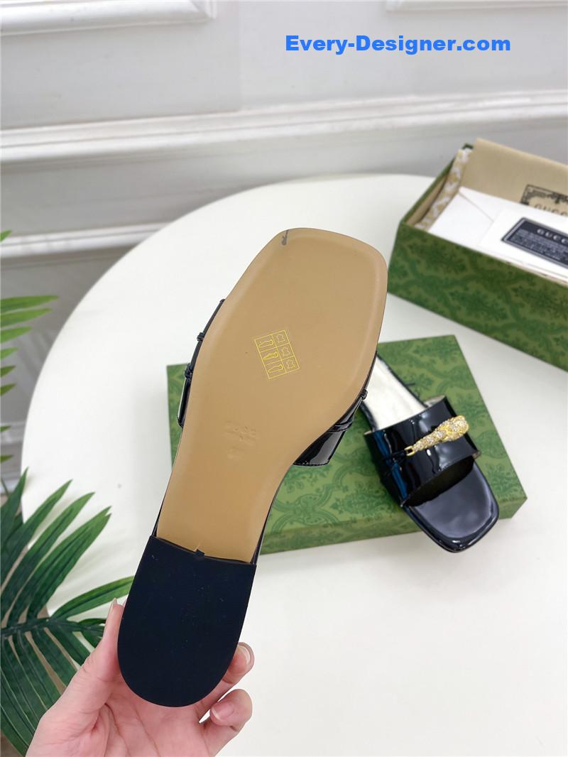 Gvc*1 new metal snake head slippers