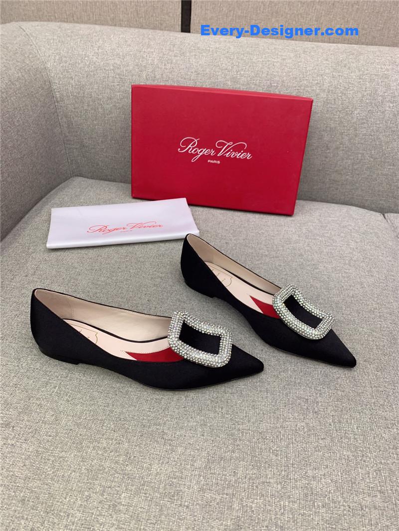 Roger vivier classic diamond buckle silk pumps