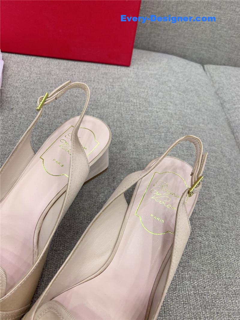 roger vivier classic D1am0nd buckle silk high heel pumps