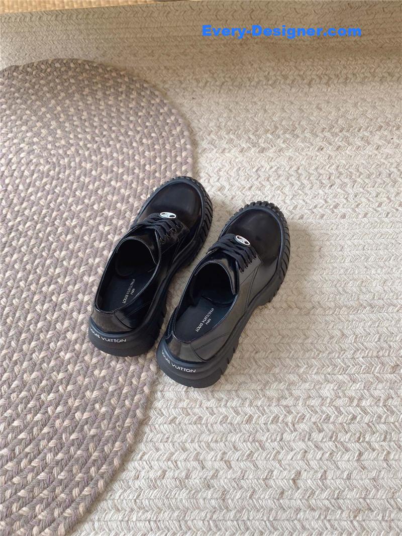 Louis Vuitton Black Leather Derby Shoe