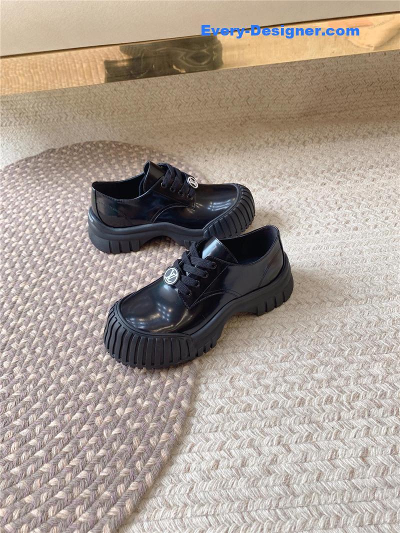 Louis Vuitton Black Leather Derby Shoe