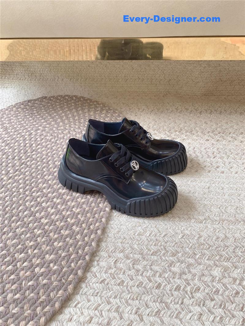 Louis Vuitton Black Leather Derby Shoe