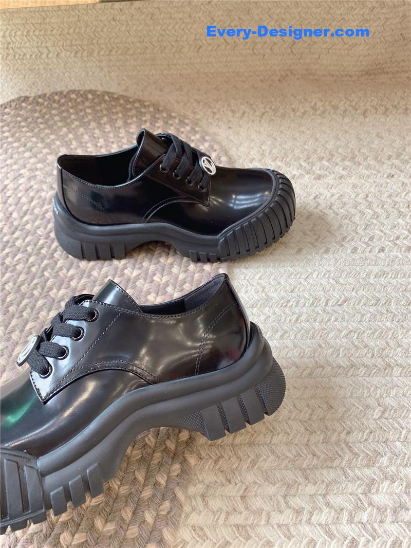 Louis Vuitton Black Leather Derby Shoe