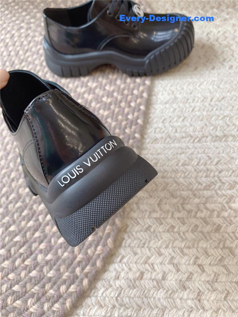 Louis Vuitton Black Leather Derby Shoe