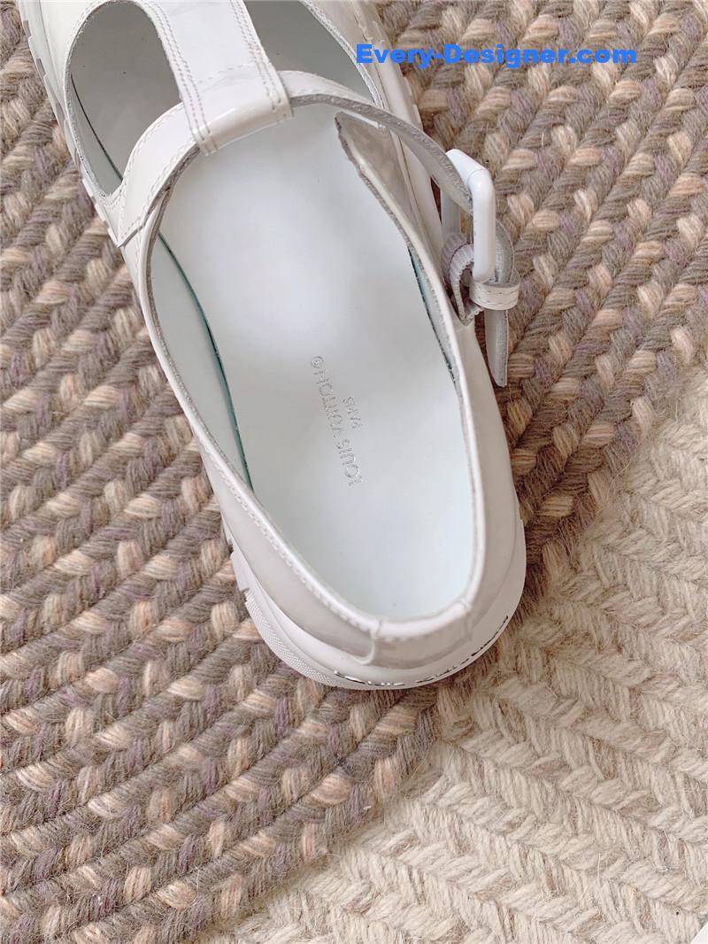 l0vis Vvtt0n ruby flat mary jane