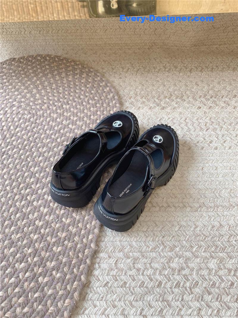l0vis Vvtt0n lv mary jane shoes