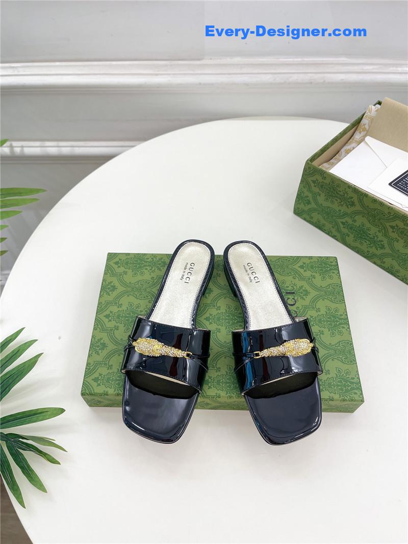 Gvc*1 new metal snake head slippers