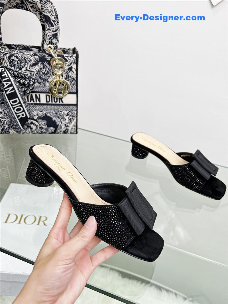 D10r pearl square buckle retro ballet high heels