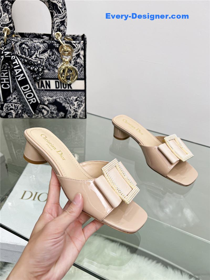 D10r pearl square buckle retro ballet high heels