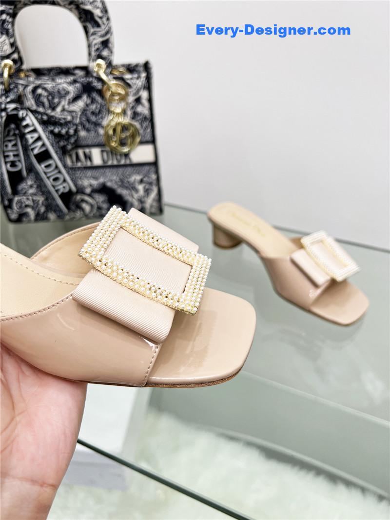 D10r pearl square buckle retro ballet high heels