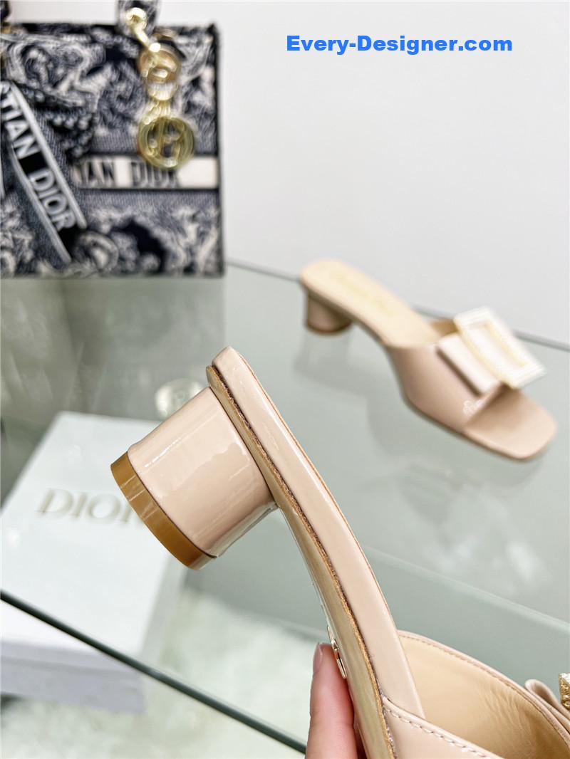 D10r pearl square buckle retro ballet high heels