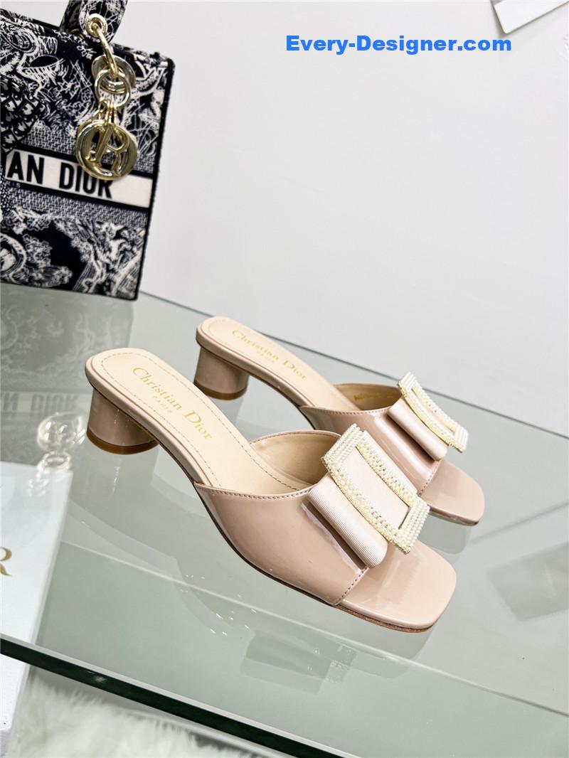 D10r pearl square buckle retro ballet high heels