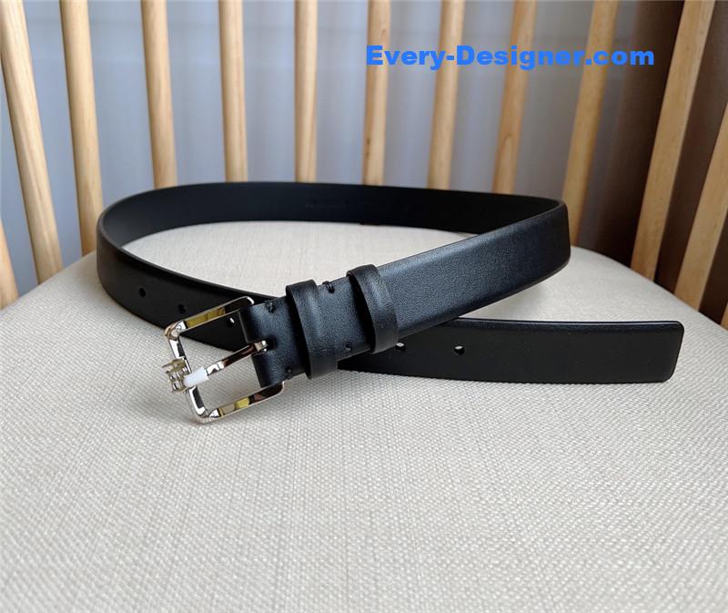 Burberry new goddess belt