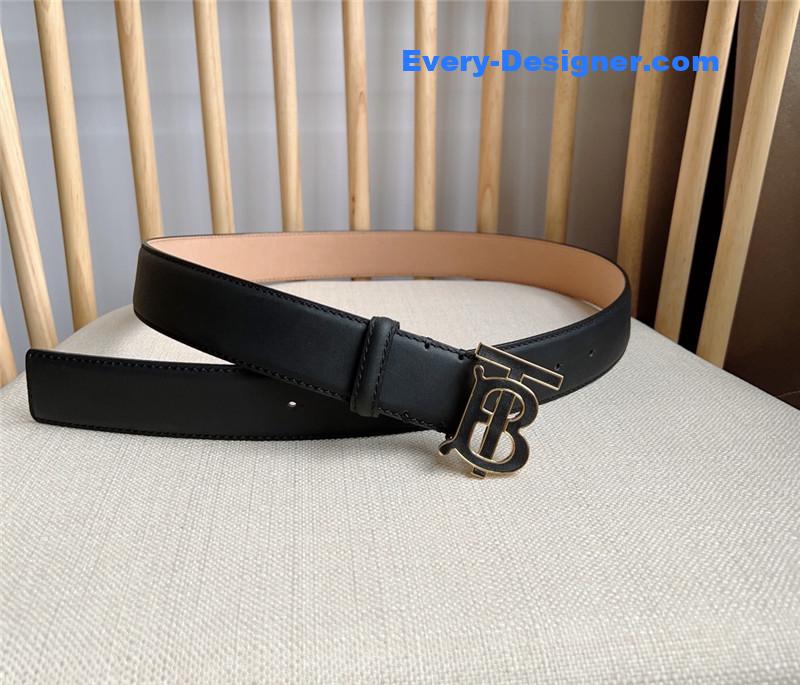 Burberry new leather belt