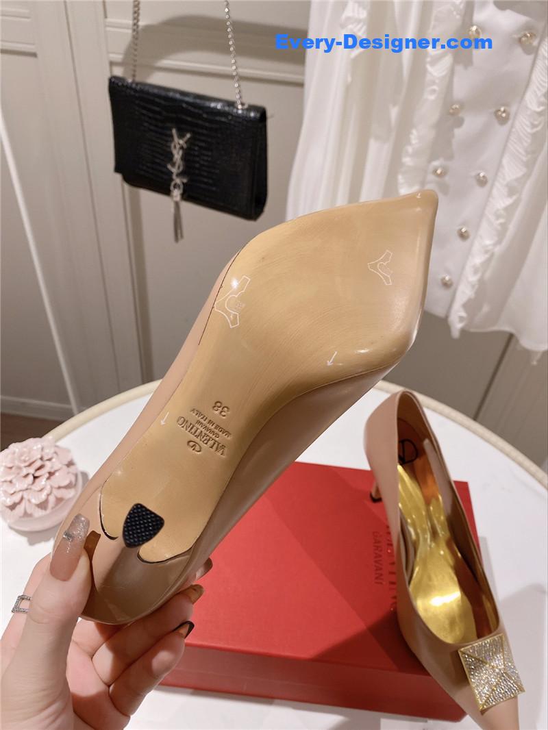 Va1e*ntin0 top rhinestone stud high heels