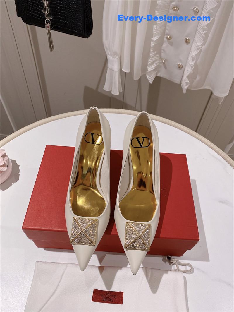 Va1e*ntin0 top rhinestone stud high heels
