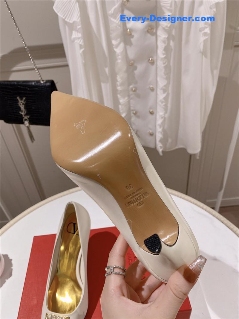 Va1e*ntin0 top rhinestone stud high heels