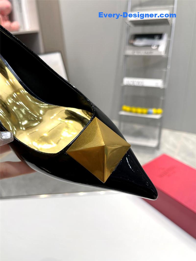 Va1e*ntin0 top rhinestone stud high heels