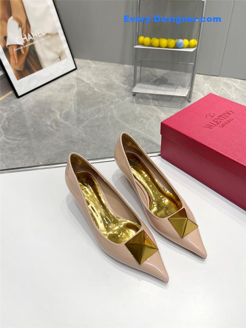 Va1e*ntin0 top rhinestone stud high heels