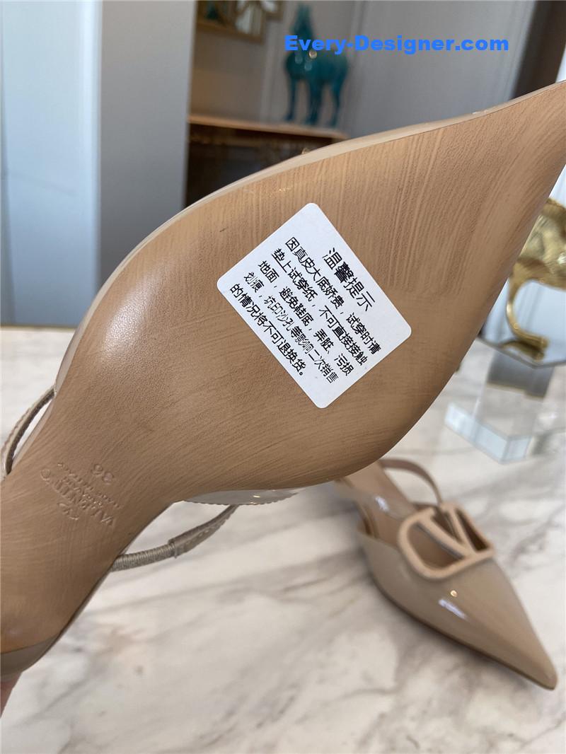 Va1e*ntin0 top sandals