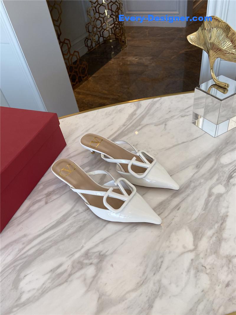 Va1e*ntin0 top sandals