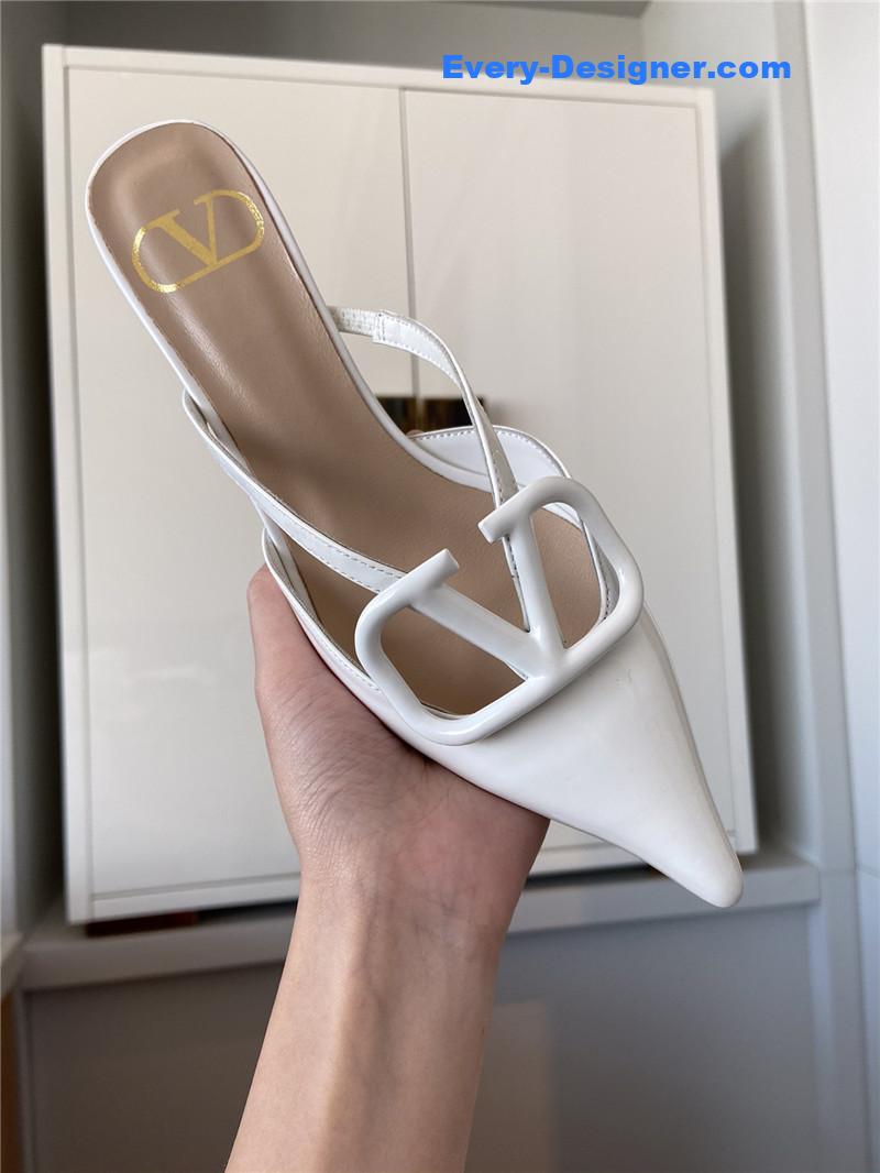 Va1e*ntin0 top sandals