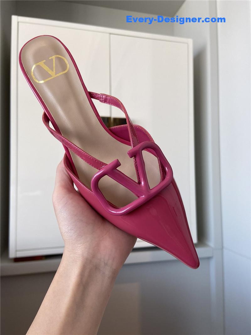 Va1e*ntin0 top sandals