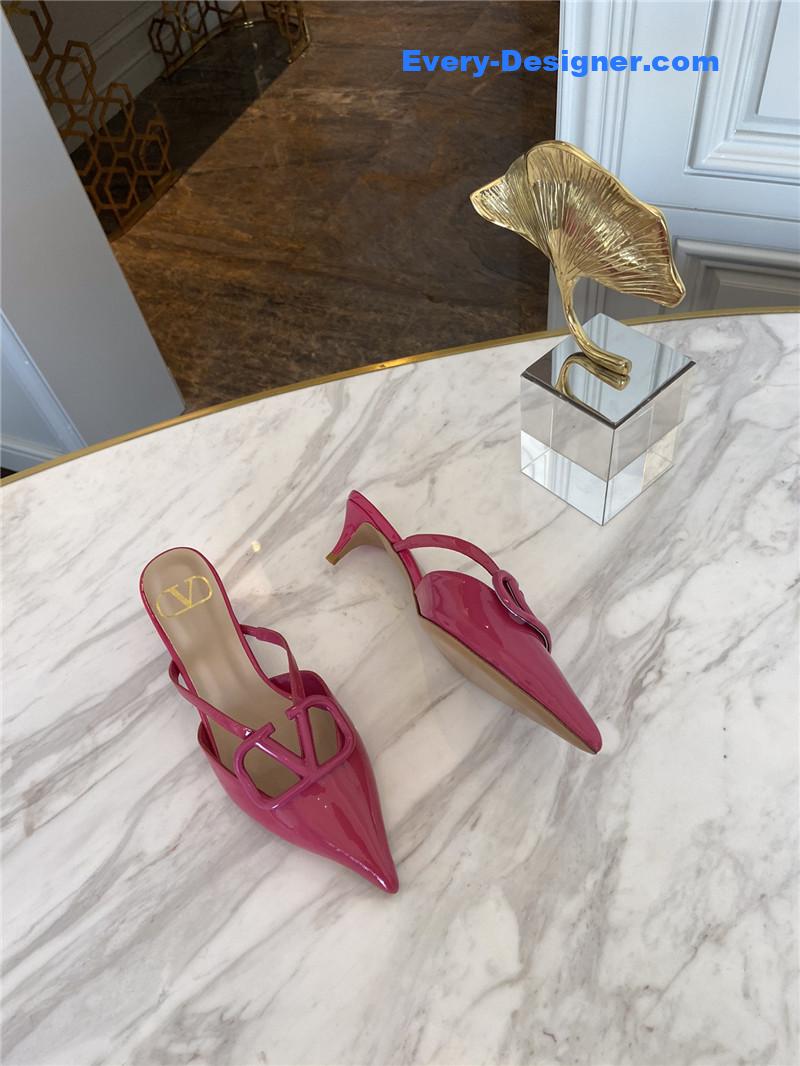 Va1e*ntin0 top sandals