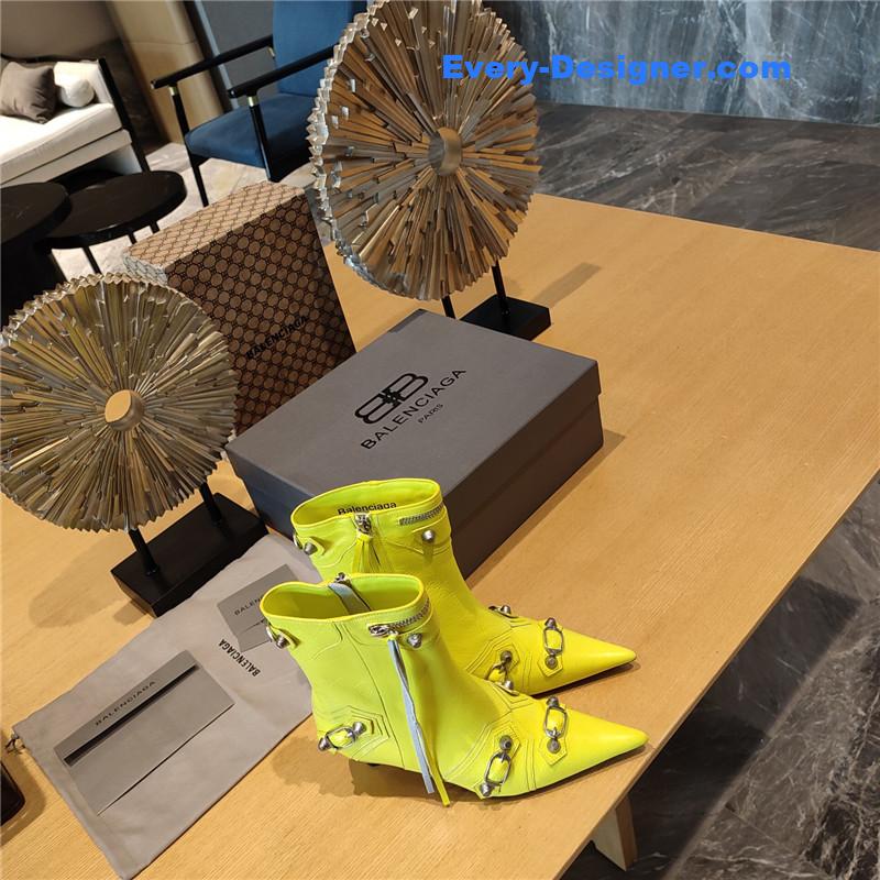 Ba1en*iaga orange pointed toe side zip kitten heel booties