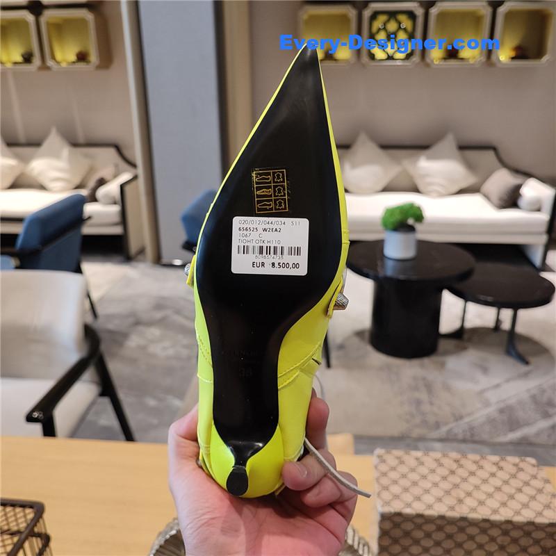 Ba1en*iaga orange pointed toe side zip kitten heel booties