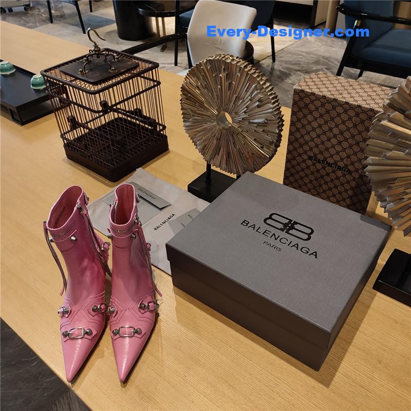 Ba1en*iaga orange pointed toe side zip kitten heel booties