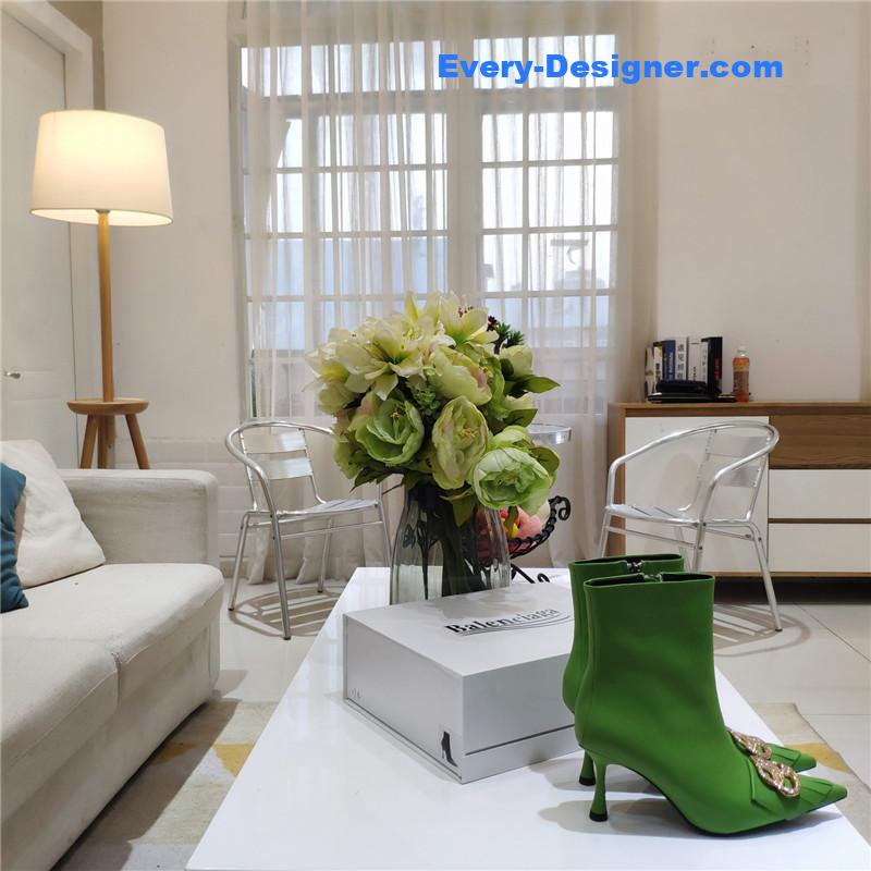 Ba1en*iaga new shape double b buckle flower toe ankle boots