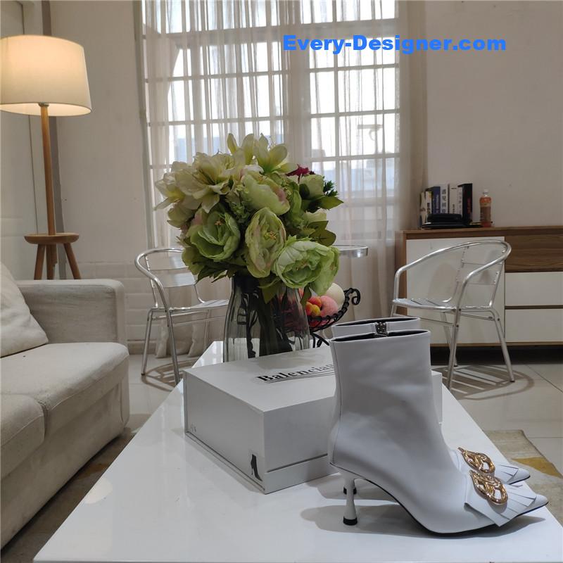 Ba1en*iaga new shape double b buckle flower toe ankle boots