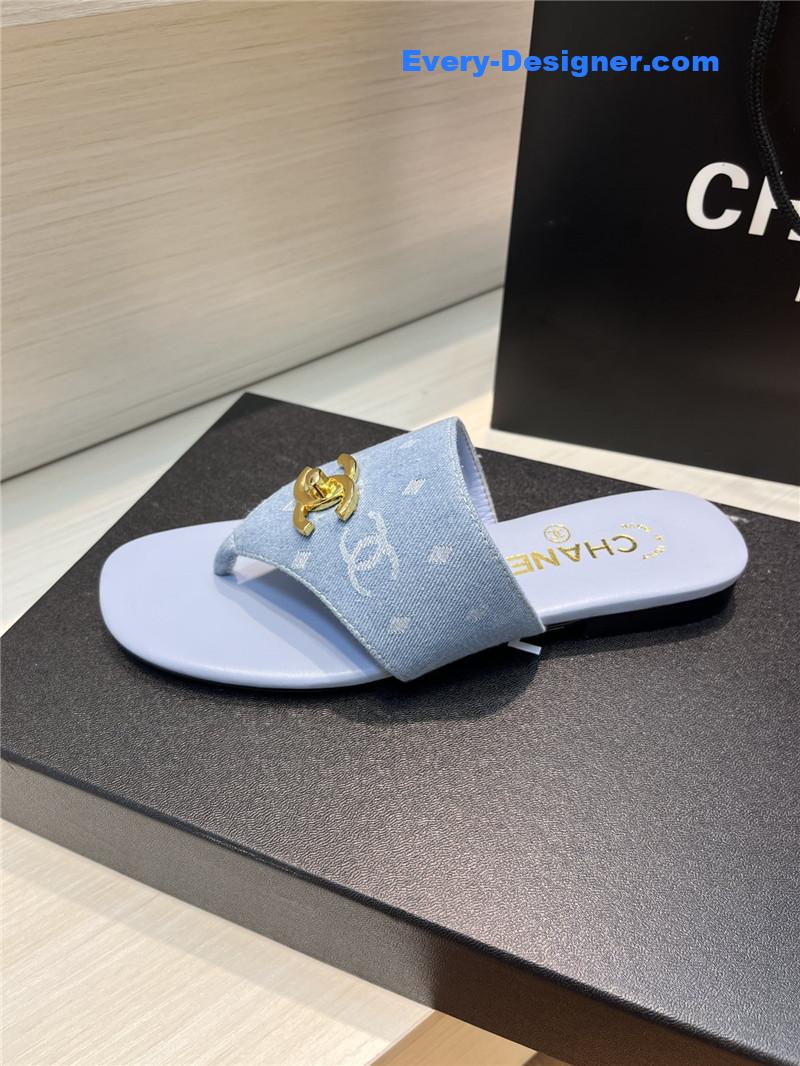 CC flip flops flip flops